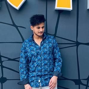 Meet your Posher, Rishab